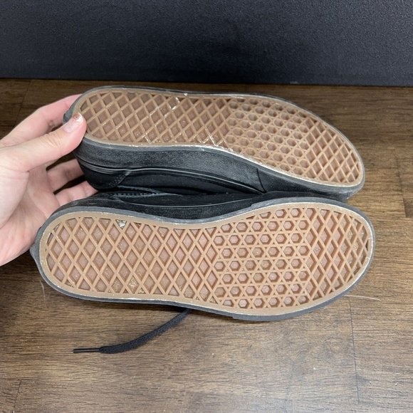 Vans Old Skool Triple Black Low Top Lace Up Shoes Size 4.5 - Picture 3 of 6